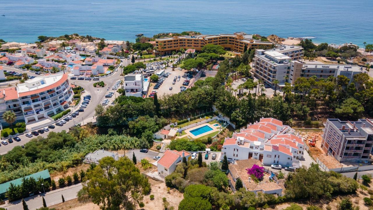 Charming Beachside Apartment W/ Pool By Lovelystay Albufeira Dış mekan fotoğraf