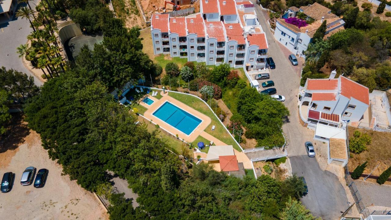 Charming Beachside Apartment W/ Pool By Lovelystay Albufeira Dış mekan fotoğraf